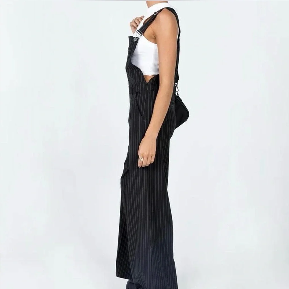 Princess Polly Hayden Black  White Pinstripe Print Wide Leg Overalls Size 12 - Picture 14 of 15